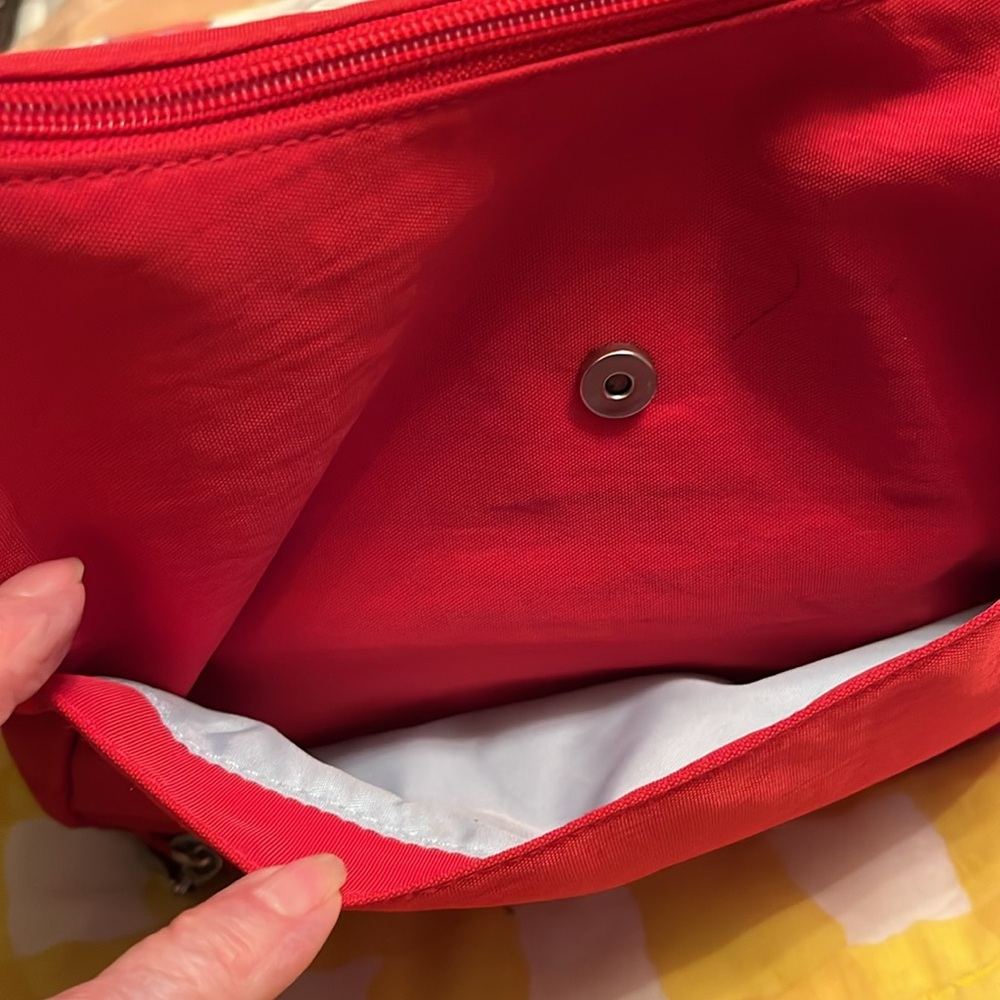 baggallini Shoulder Bag - Picture 4 of 14